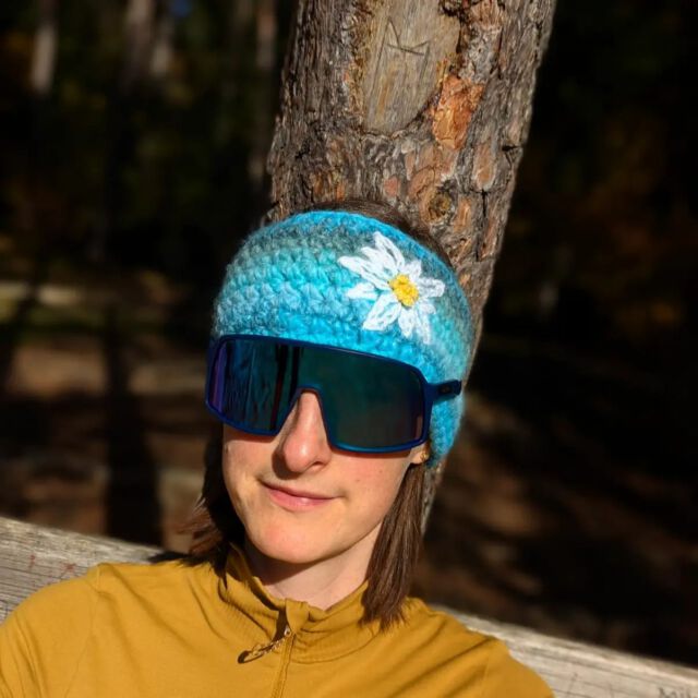 Weekend Vibes
.
.
.
#weekendvibes #headband #stirnband #edelweiss #handmade #bommelmütze #sonne #herbst #goldenerherbst