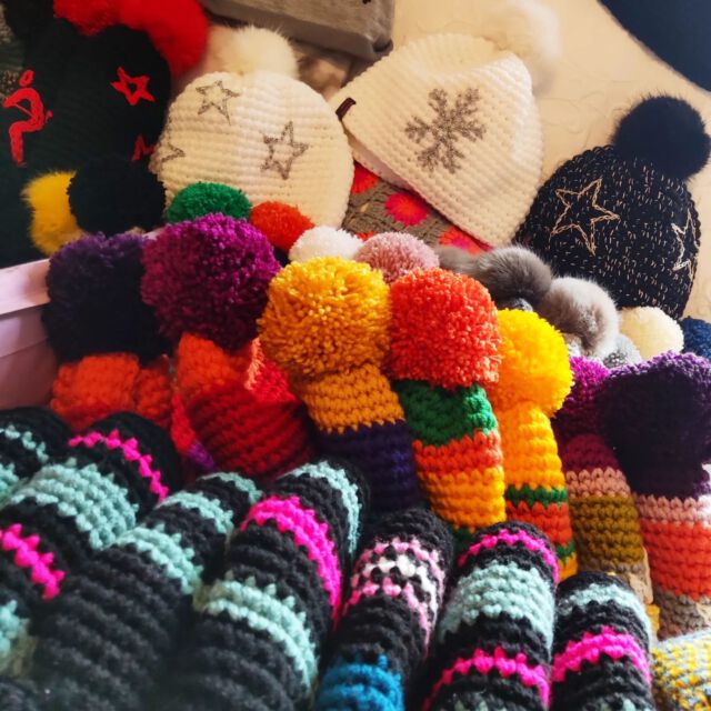 We are gettin' ready! Winter ist coming! Schaut gerne bei uns persönlich oder im Onlineshop vorbei.
.
.
.
#winteriscoming #wintermood #bommelmütze #wollmütze #handmadeaccessoires #wolle #croshet #headband